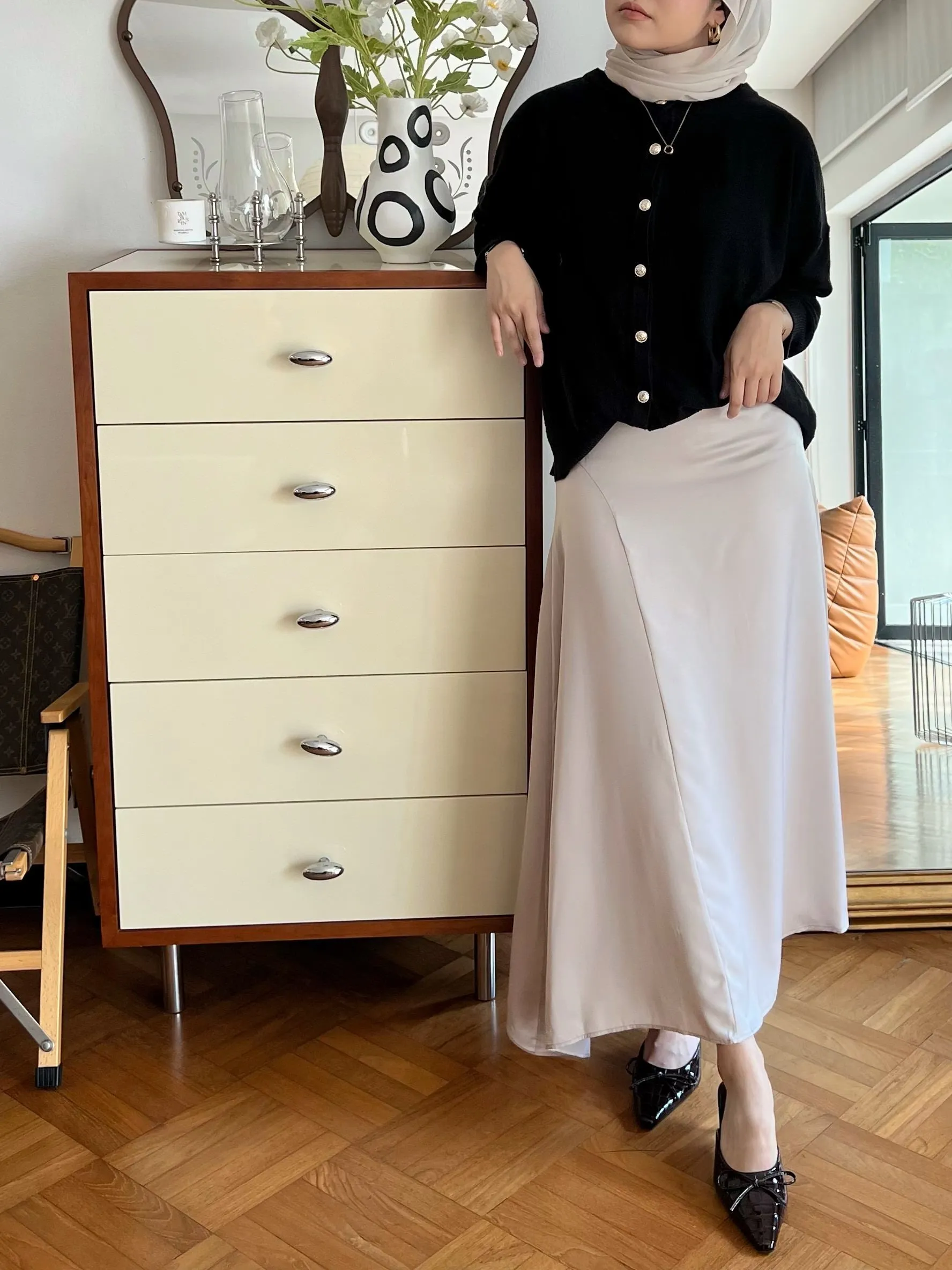 Asymmetrical Skirt in Pearl