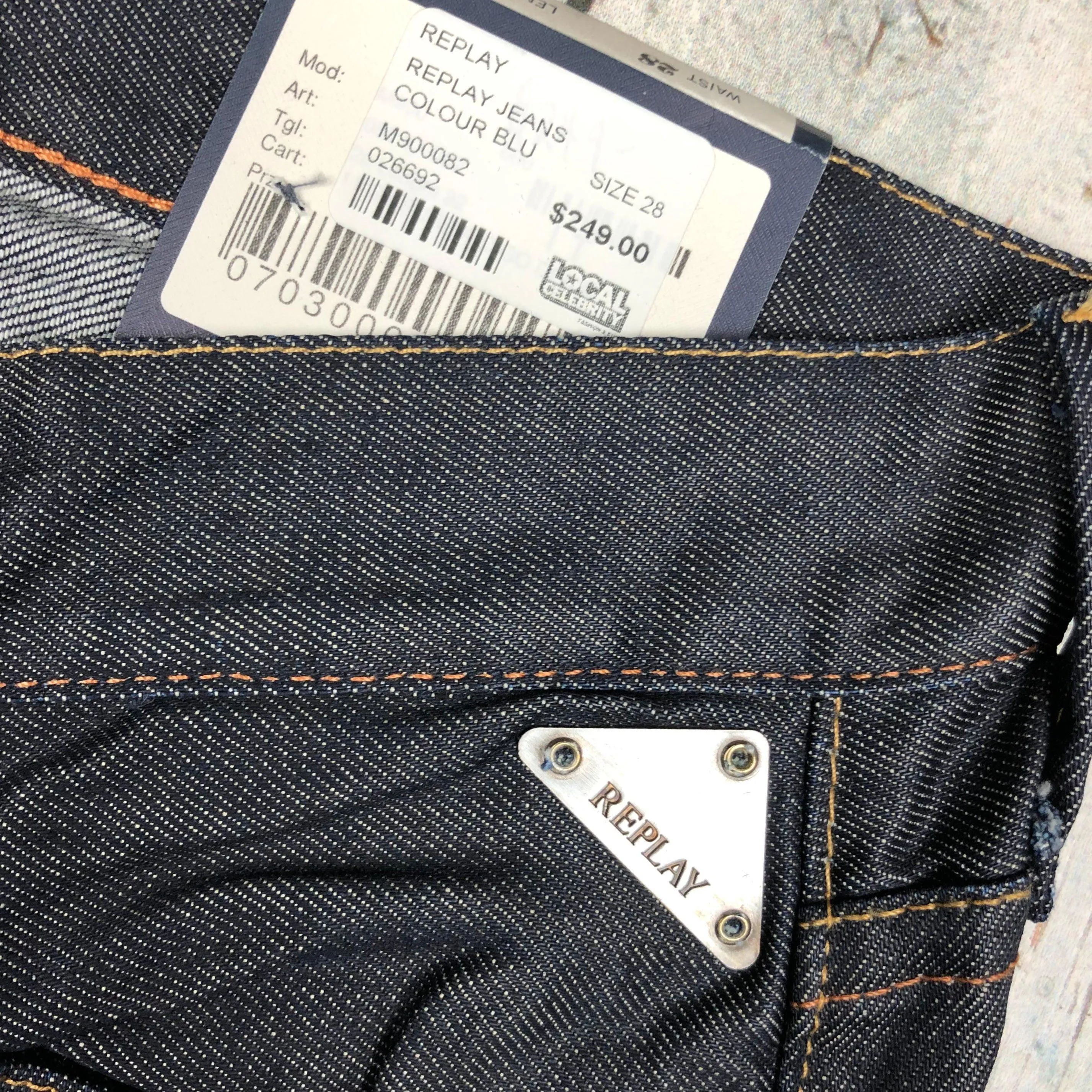NWT - Replay Italy Mens Coated Straight Denim Jeans RRP $249.00- Size 28/32