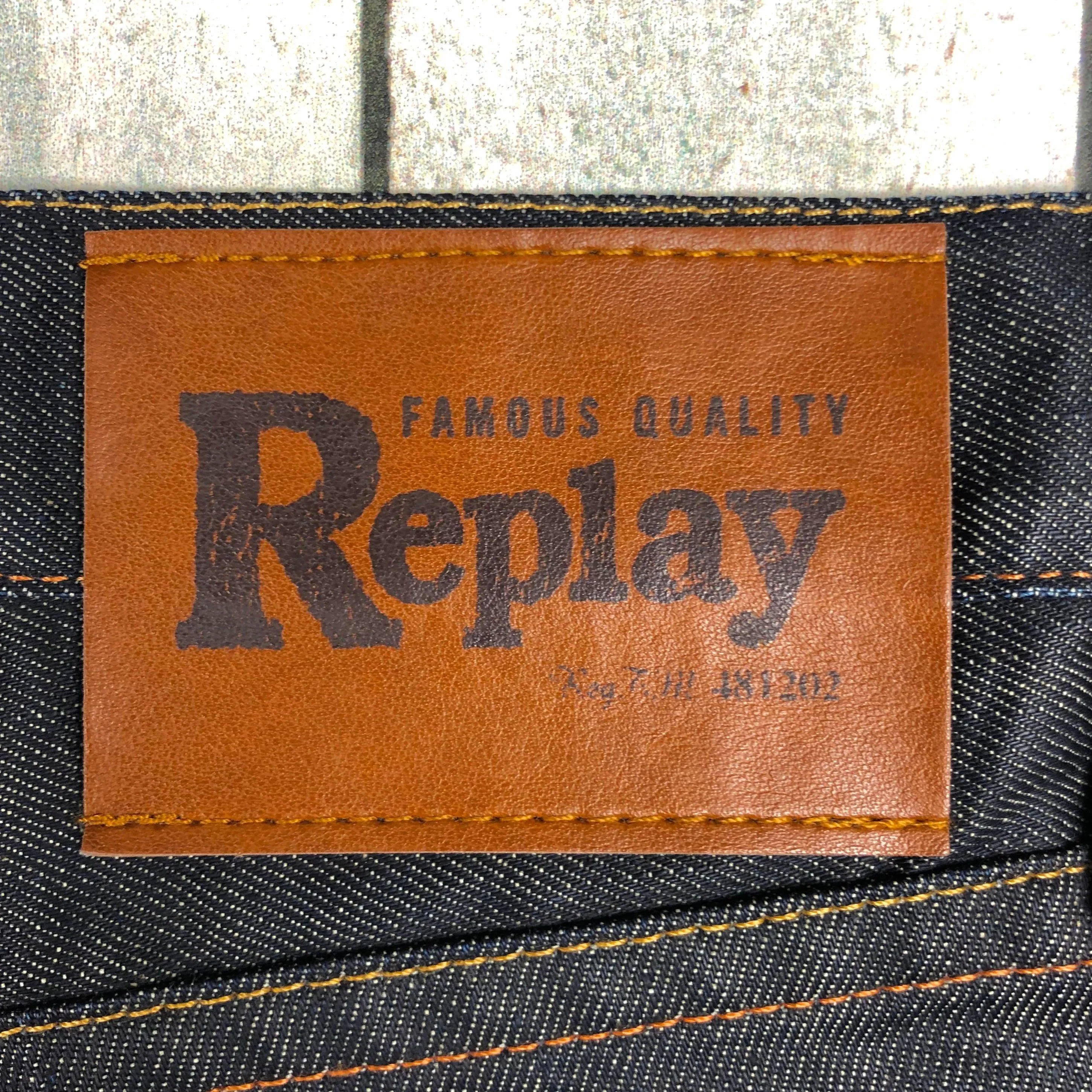 NWT - Replay Italy Mens Coated Straight Denim Jeans RRP $249.00- Size 28/32